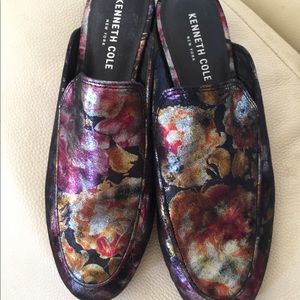 Kenneth Cole New York Wallice Mule. Like New.